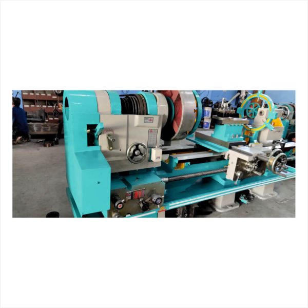 Extra Heavy Duty Lathe Machines